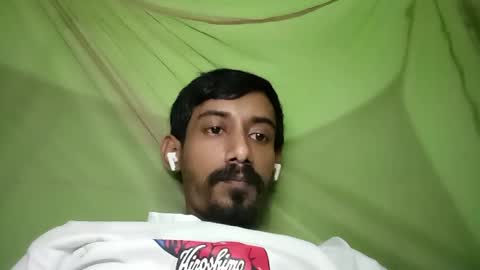 Snapshot of interne8famous chatting on 11.01.25 interne8famous online show from 11.01.25