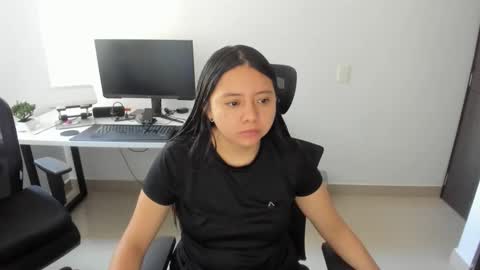 Iris 3 online show from 05.12.26