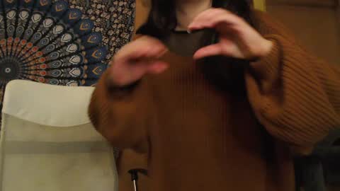 Snapshot of intimatetales chatting on 12.05.24 Africa online show from 12.05.24