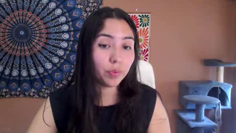 Snapshot of intimatetales chatting on 09.27.25 Africa online show from 09.27.25