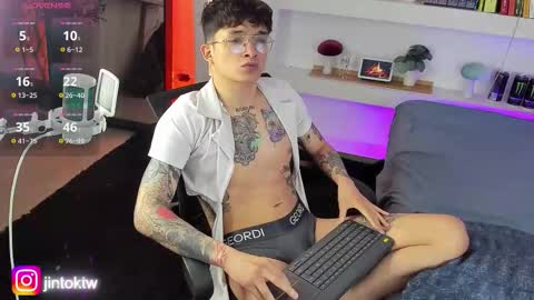 Snapshot of ireliaboy chatting on 02.26.26 ireliaboy online show from 02.26.26