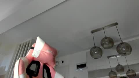 Ir s room online show from 10.08.25