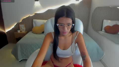 iris8_ online show from 04.08.26