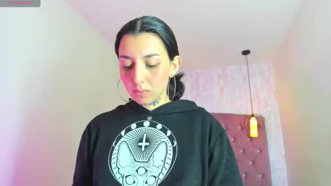 iris_77 online show from 11.06.25