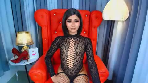 Snapshot of iris_lauren chatting on 05.16.26 Iris online show from 05.16.26