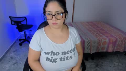 Iris online show from 09.10.25