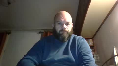 Snapshot of irishadz chatting on 10.12.25 irishadz online show from 10.12.25