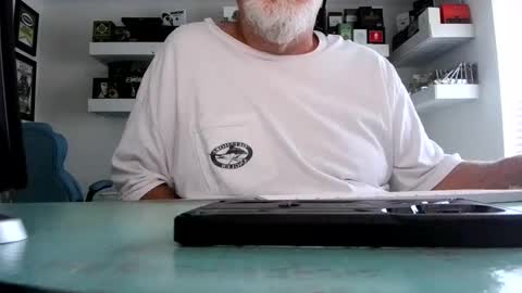 Snapshot of irishdudeloveoib chatting on 09.19.25 Irishdudelove online show from 09.19.25