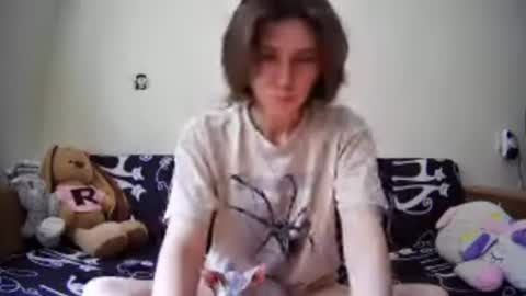 Snapshot of irishurlebaus chatting on 06.18.26 urrAngel online show from 06.18.26