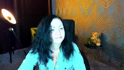 Iris online show from 05.22.26