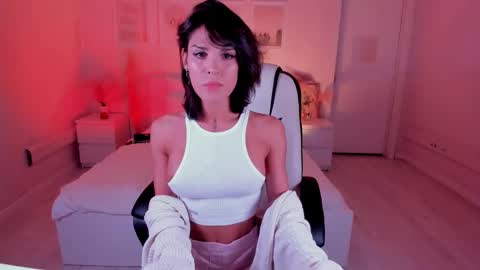  IRMA  FOLLOW ME  online show from 09.19.25