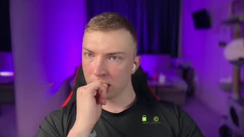 Snapshot of iron__chapman chatting on 02.15.26 Iron online show from 02.15.26