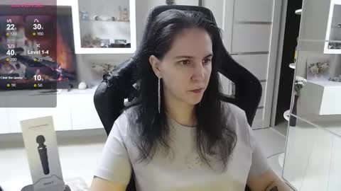 Irwi Tomboy online show from 11.06.25