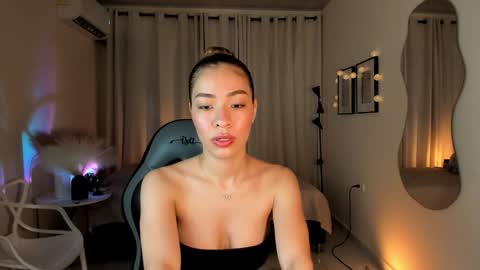 Snapshot of isa_____ chatting on 01.29.25 isa_____ online show from 01.29.25