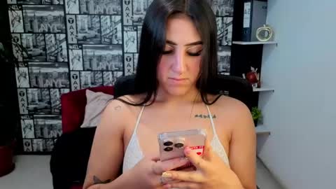 Snapshot of isa_and_nata chatting on 05.22.26 Isa and Natasha online show from 05.22.26