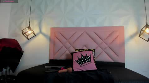 ISABELLA online show from 05.25.26