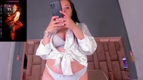 Snapshot of isa_dumont chatting on 02.24.26 ISA online show from 02.24.26