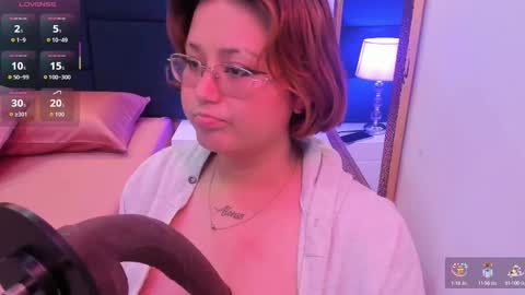 Snapshot of isa_grey_ chatting on 10.05.25 Isa online show from 10.05.25