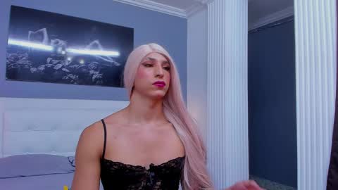 Isa Lancaster online show from 02.24.25