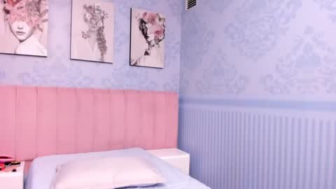 Snapshot of isa_little4u chatting on 01.30.25 online show from 01.30.25