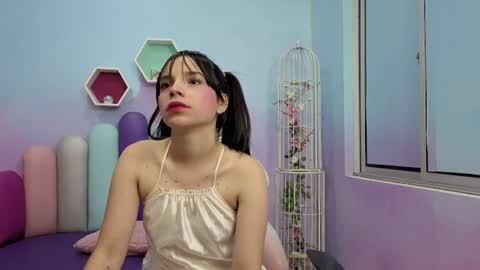 Isaa Skinny  online show from 06.15.26