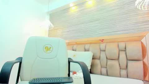 Isa online show from 10.27.25