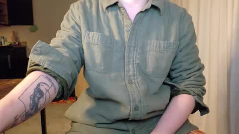 Snapshot of isaac_sheffield chatting on 04.29.26 isaac online show from 04.29.26