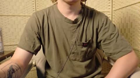 Snapshot of isaac_sheffield chatting on 06.06.26 isaac online show from 06.06.26
