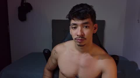 muscle isaac online show from 06.12.26
