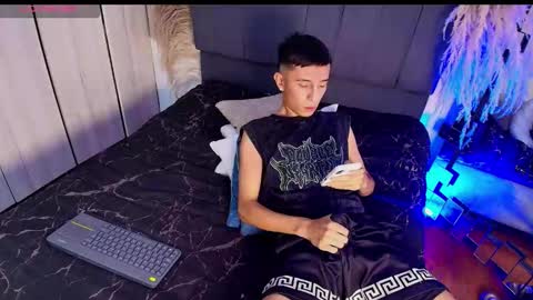 Isaac tan online show from 02.26.26