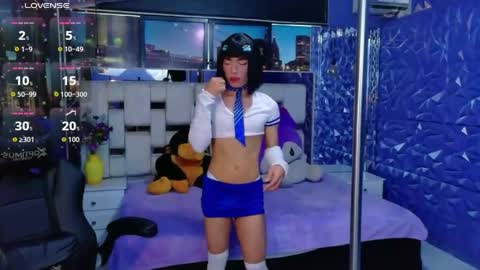 Snapshot of isaacnova chatting on 05.23.26 isaacnova online show from 05.23.26