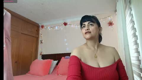 Snapshot of isabeel_sofia01 chatting on 05.22.26 Isabeel Sofia online show from 05.22.26