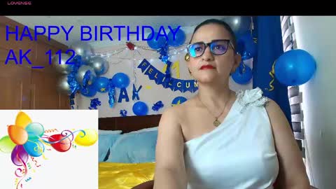 Snapshot of isabeel_sofia01 chatting on 05.23.26 Isabeel Sofia online show from 05.23.26