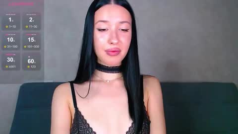 Bella online show from 09.18.25