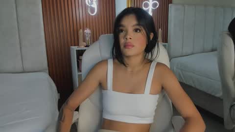 Snapshot of isabela_clark_ chatting on 02.21.26 isabela online show from 02.21.26