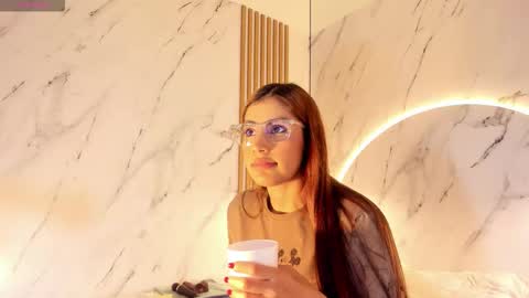 isabelastefano online show from 12.20.25