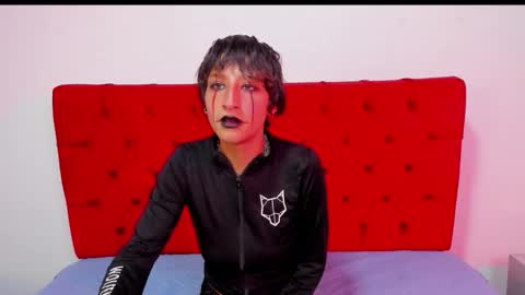 Isabel Cortez online show from 10.21.25