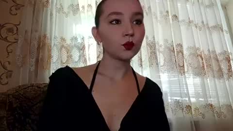 Snapshot of isabelkim_ chatting on 07.15.26 Isabel online show from 07.15.26