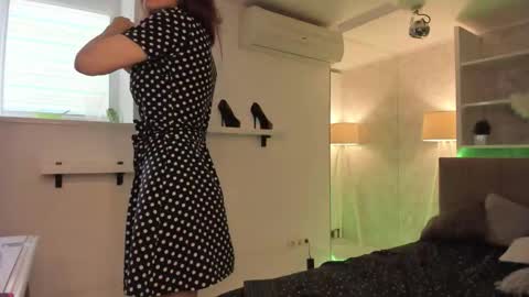 Snapshot of isabelkiss chatting on 09.20.25 IsabelKiss online show from 09.20.25