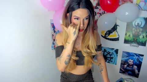 Snapshot of isabell_xstar chatting on 12.13.24 isa 3 online show from 12.13.24