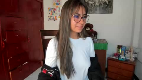 Isabella22 1 online show from 01.21.25