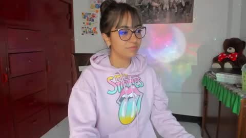 Isabella22 1 online show from 02.07.25