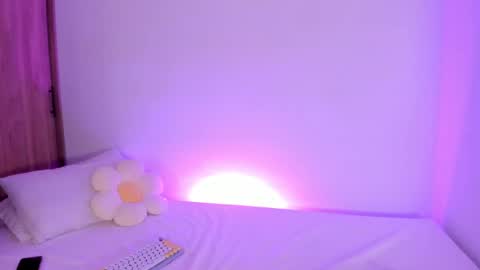 Snapshot of isabella_666_ chatting on 01.12.25 Isa... online show from 01.12.25