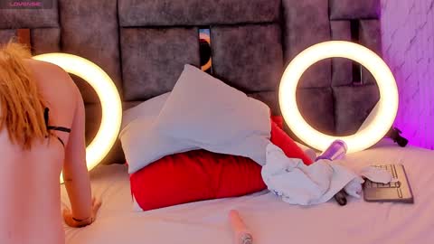 Snapshot of isabella_arias1 chatting on 01.24.25 Isabella Arias online show from 01.24.25