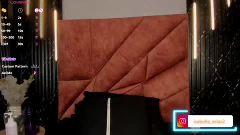 Snapshot of isabella_arias1 chatting on 02.15.25 Isabella Arias online show from 02.15.25