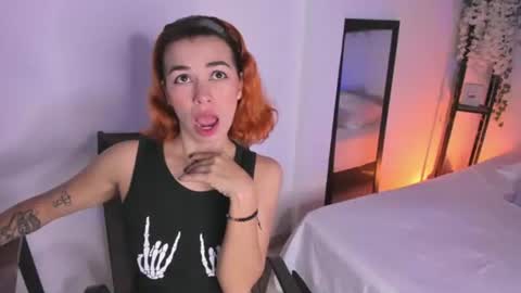 Snapshot of isabella_boyer chatting on 11.05.25 isabella online show from 11.05.25