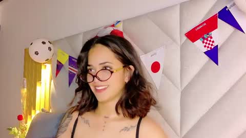 ISABELLA online show from 07.18.26