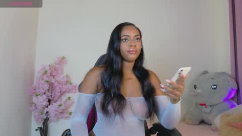 Snapshot of isabella_evon chatting on 05.05.26 Isabella-Rodriguez online show from 05.05.26