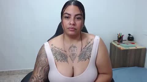  estefania online show from 02.25.25