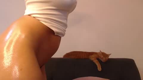 ISABELLA online show from 03.11.25